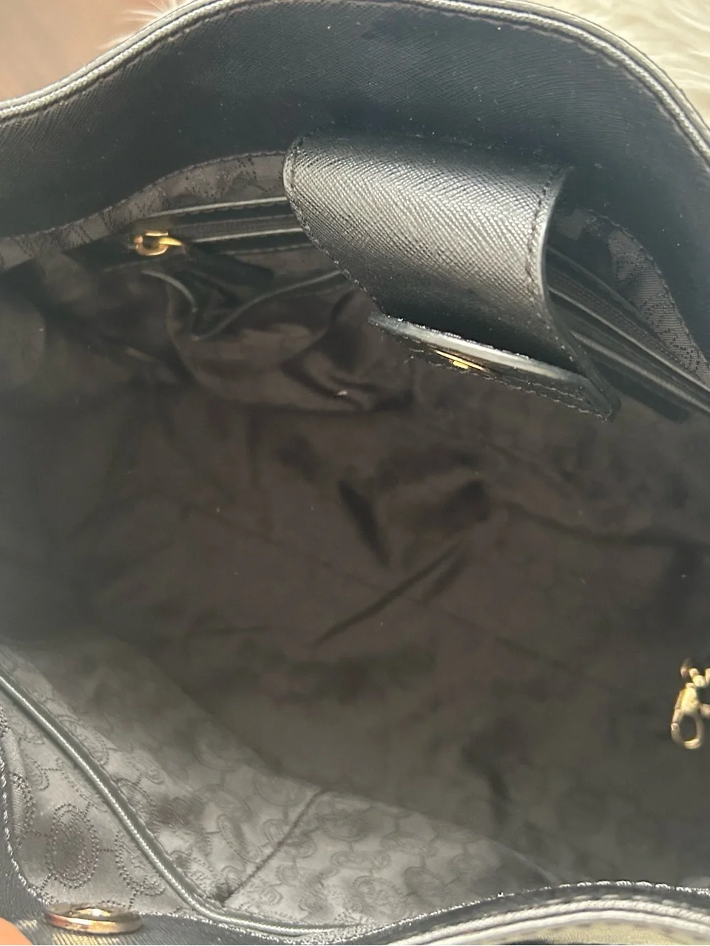 Michael Kors Hamilton Black Saffiano Leather Satchel Tote Lock Key crossbody
